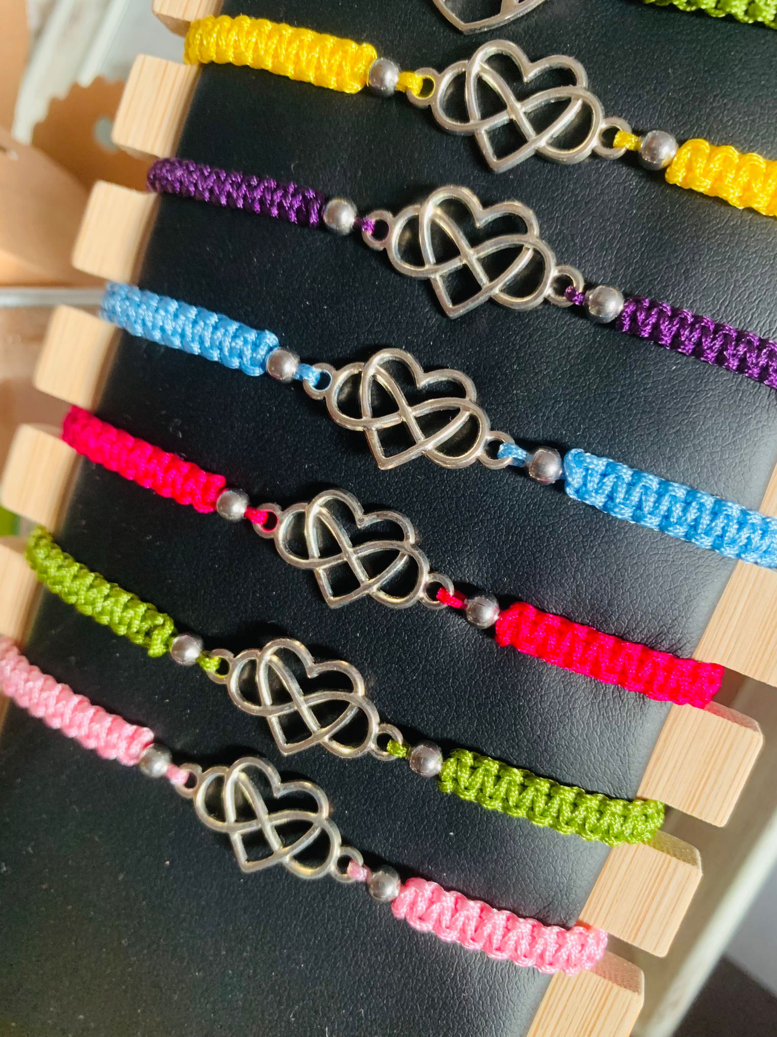 Imagen 12 de 16: Pulseras de macramé